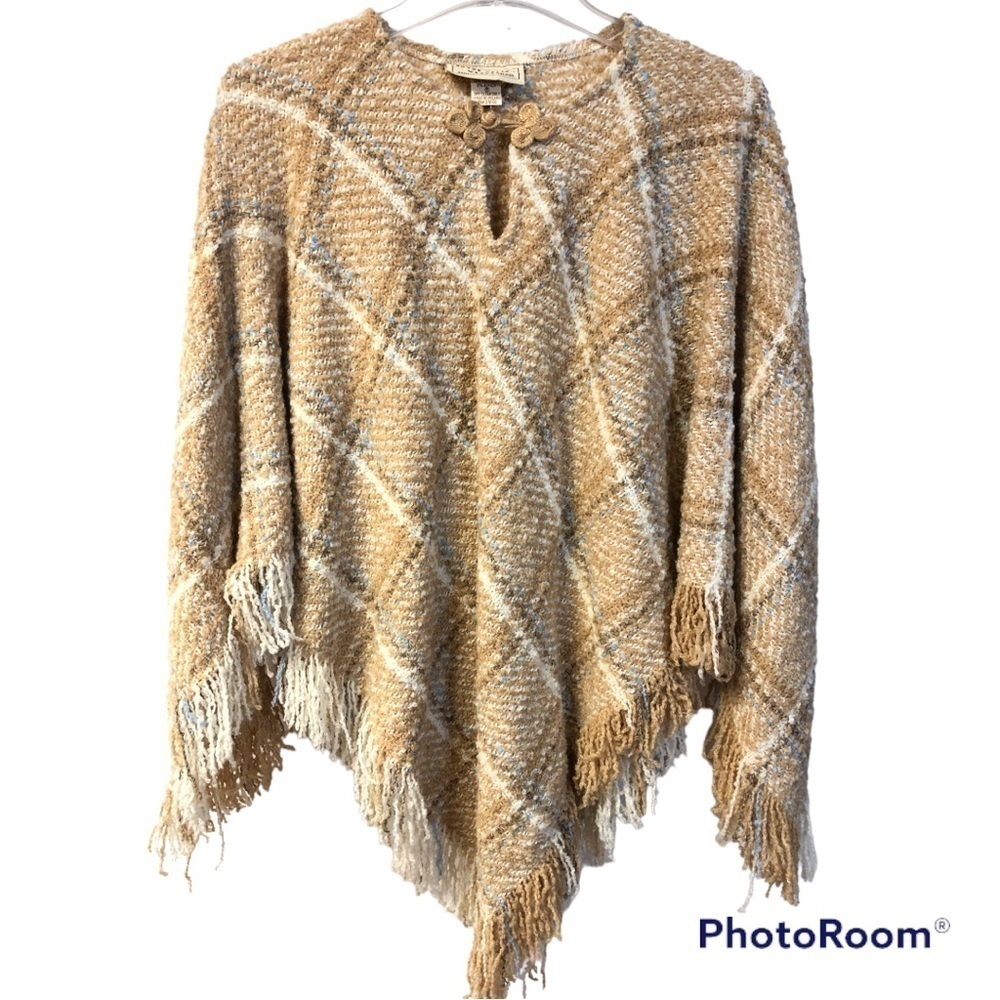 🎉HP🎉WEAVERS OF IRELAND HANDCRAFTED PONCHO